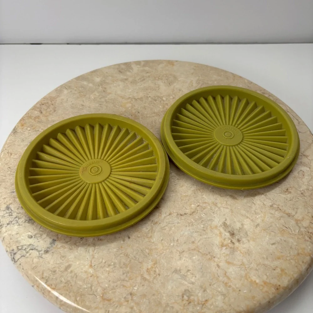 Tupperware Lids 2 Vintage Avocado Olive Green 5